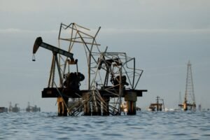 Chevron and U.S. Oil Companies Near Multi-Billion Deal on Venezuelan Fields