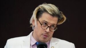 Milo Yiannopoulos, a Trump Aligned Activist, Is Arrested by ICE